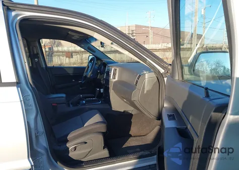 2010 Jeep Grand Cherokee Laredo z USA, uszkodzony, nr VIN 1J4PR4GK2AC120654